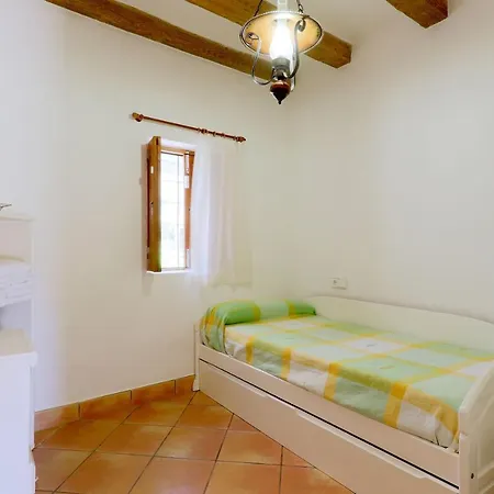 Caseres Villa Santa Eularia des Riu