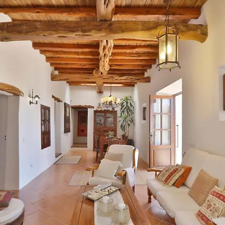 Villa Caseres *